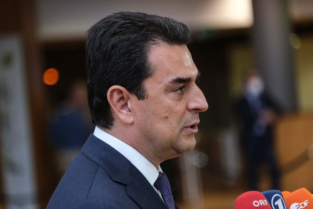 Κώστας Σκρέκας: Παράταση για τρια χρόνια στον λιγνίτη