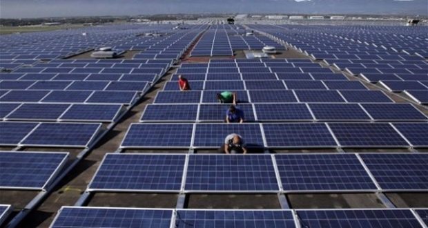 Μπαίνει "κόφτης" στα έργα ΑΠΕ