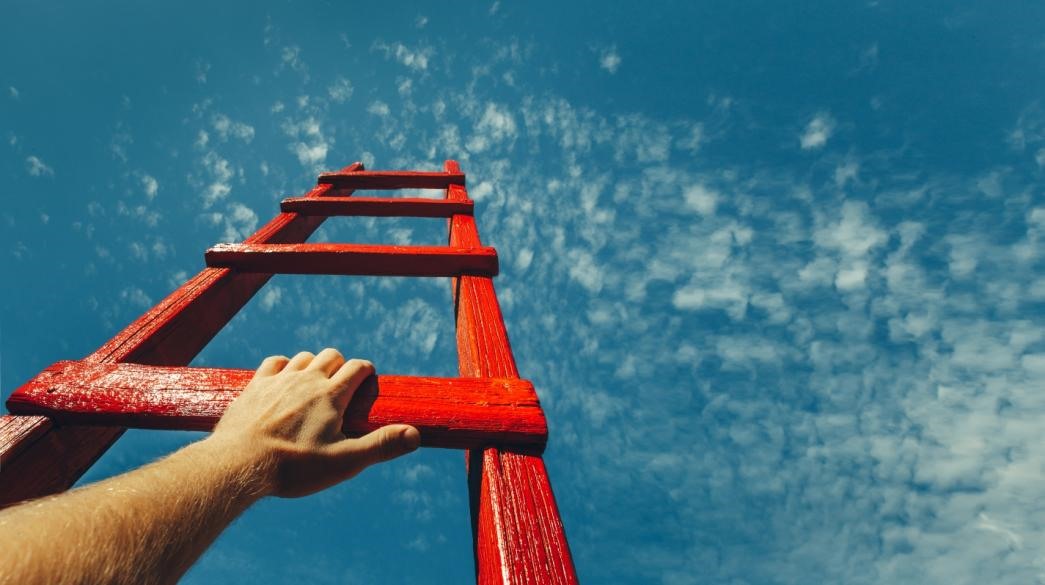 EY Entrepreneur Of The Year: Η Θεσσαλία στον "τελικό" με τους αδερφούς Σαράντη