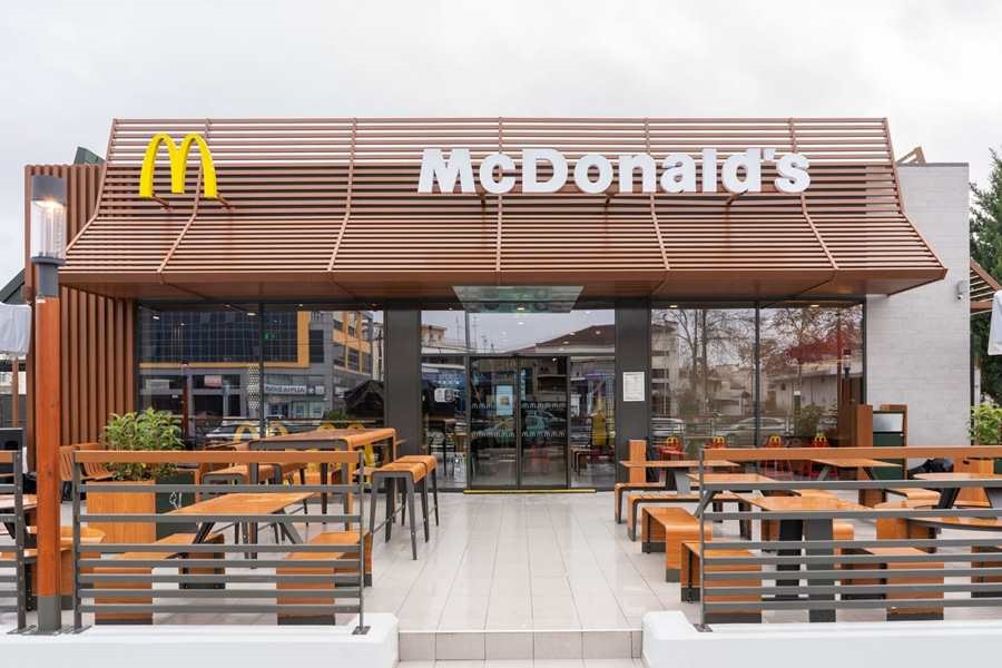 McDonald’s: Πωλήσεις 100 εκ. στην Ελλάδα