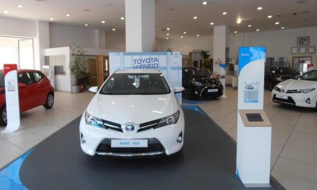 Η TOYOTA επιστέφει στα Τρίκαλα με αντιπροσωπεία