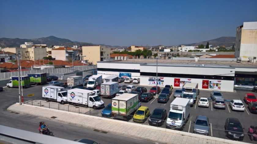 Με φορτηγά στο πάρκινγκ της LIDL στον Βόλο διαμαρτυρήθηκε η ΕΒΟΛ