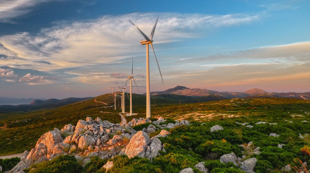 Μαζική εξαγορά ΑΠΕ από την ΔΕΗ