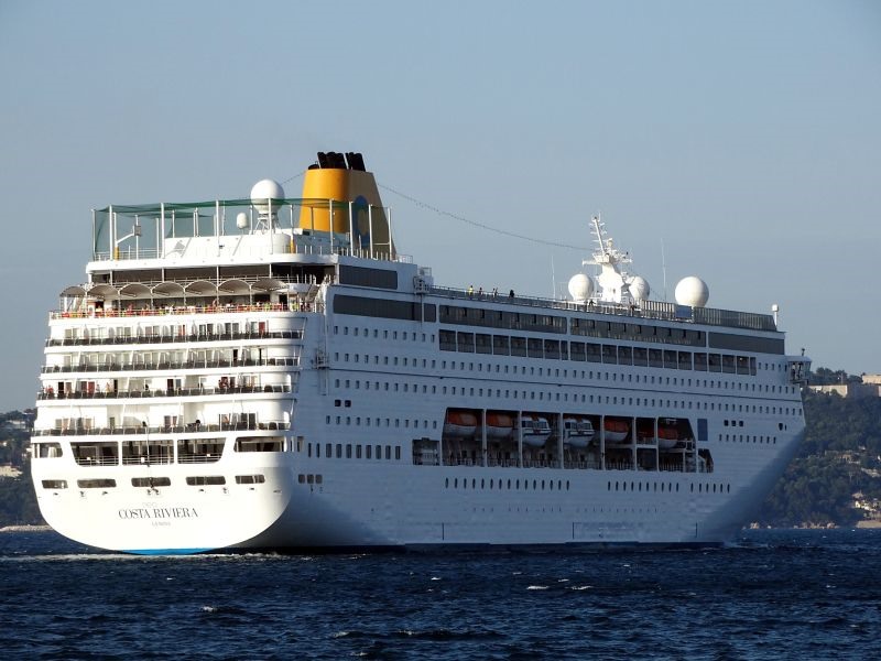 Βόλος: Η Μεσόγειος "φλέγεται", η κρουαζιέρα ..."βυθίζεται"