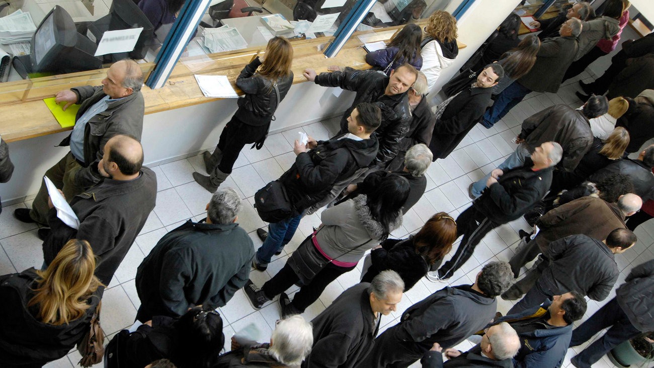 Περισσότερο από 1 εκ. Έλληνες στο ...καταφύγιο των δόσεων της Εφορίας