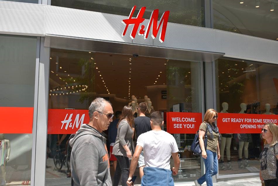 Εγκαινιάστηκε το εξαώροφο H&M στην Λάρισα