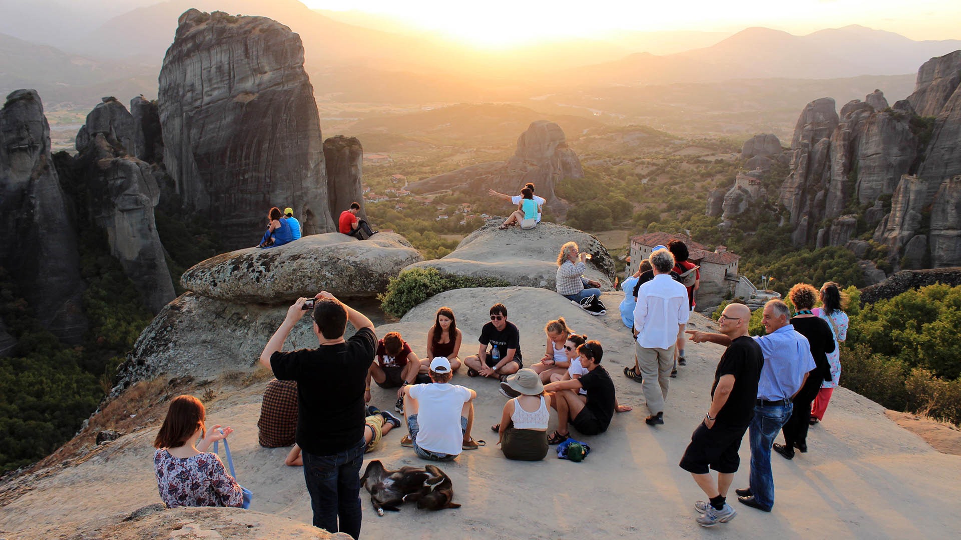 Πάνω από 30 εκατομμύρια τουρίστες αναμένονται το 2017 στην Ελλάδα