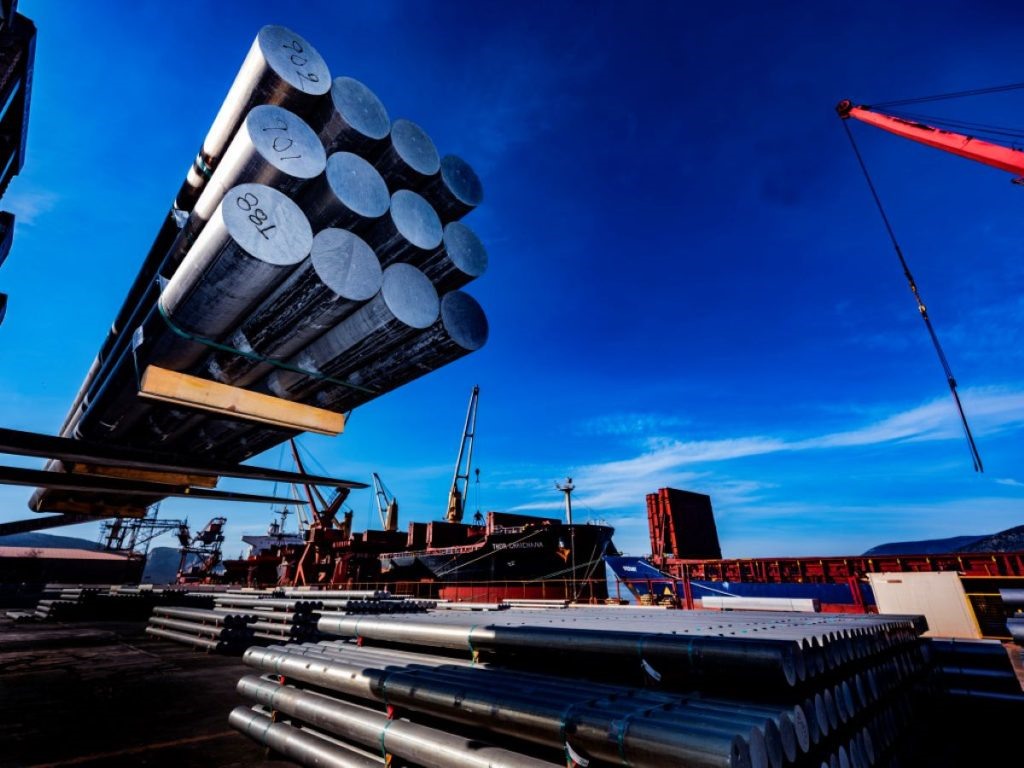 Τα εργοστάσια του Βόλου φέρνουν νέες συνεργασίες για την Metlen