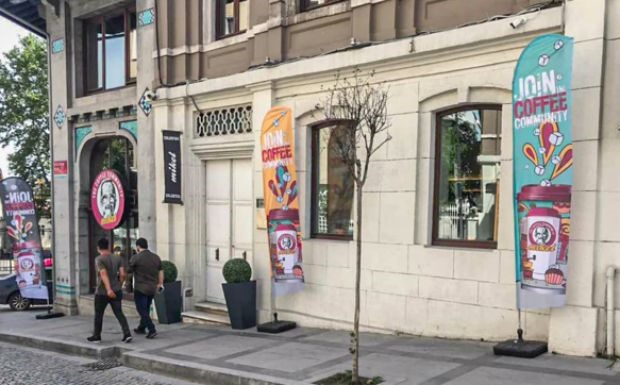 Mikel: Πρώτο κατάστημα στην Κωνσταντινούπολη