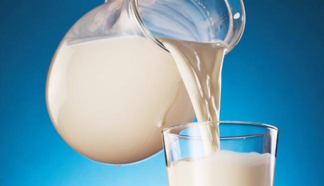 Η έλλειψη στην Ευρώπη φέρνει νέα άνοδο στην τιμή του γάλακτος