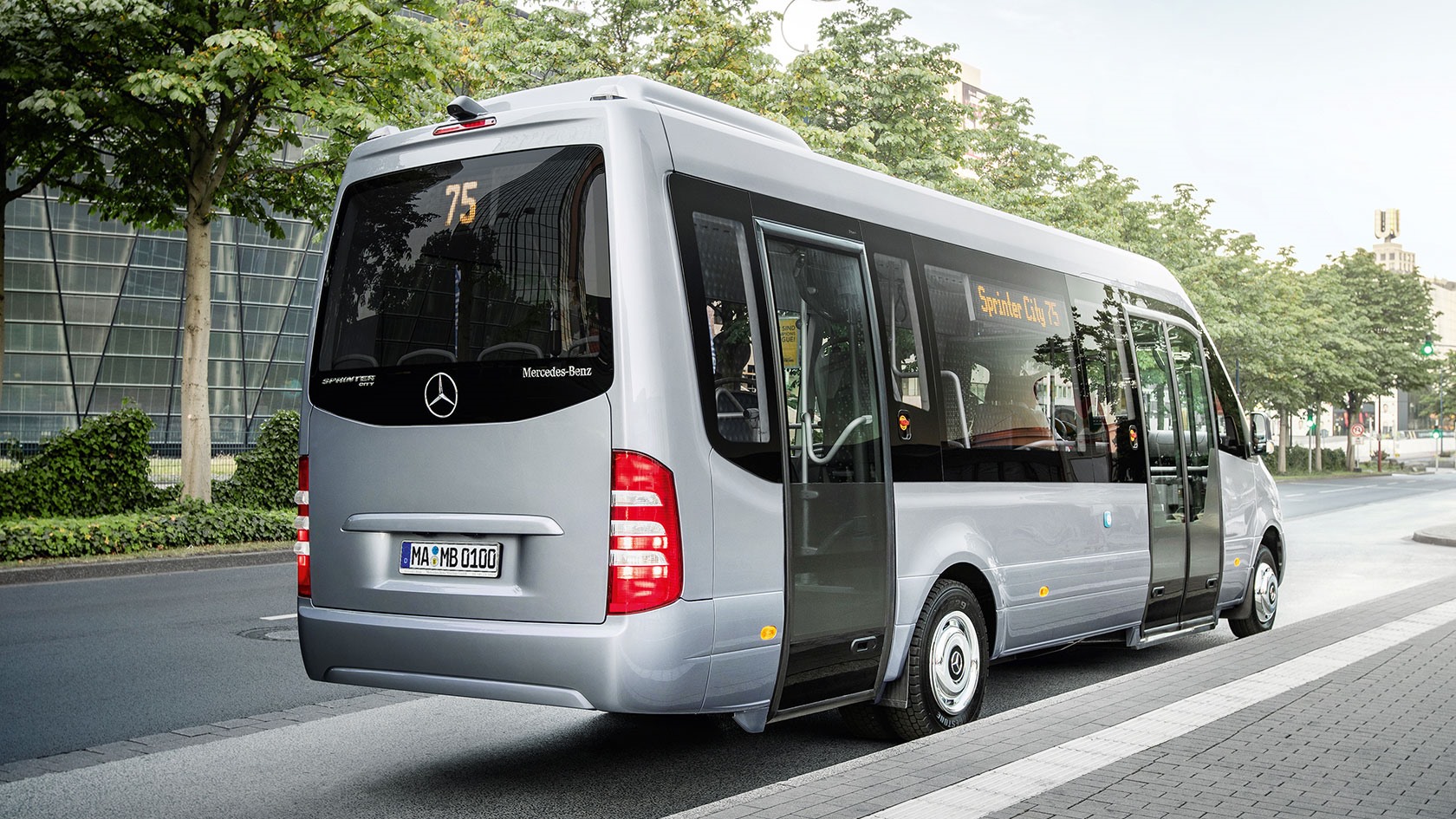 Λάρισα: Δέκα ηλεκτρικά mini bus για τα περιφερειακά πάρκινγκ