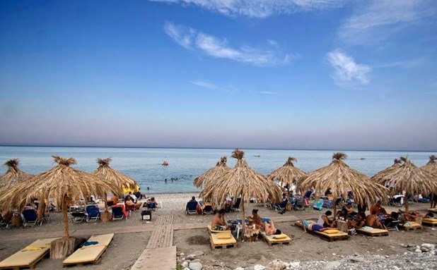 Οι ξένοι θα κυριαρχήσουν φέτος στα παράλια της Λάρισας