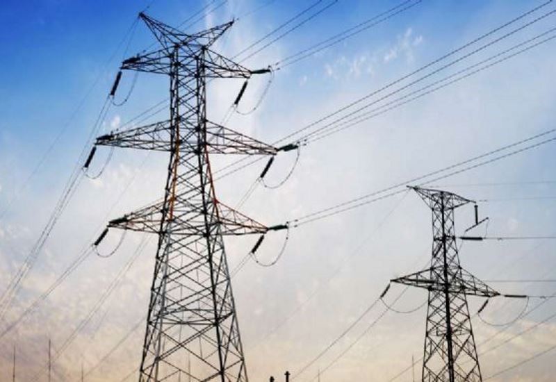 Πέφτουν οι τιμές σε ρεύμα, αέριο αλλά αυξάνονται τα τέλη