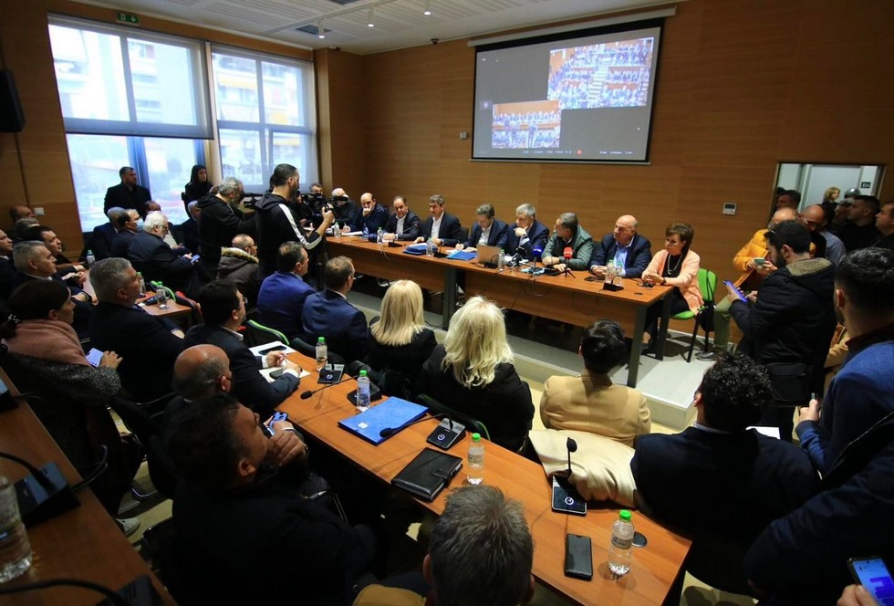 Τρένο και δρόμοι θα χρειαστούν έργα 1 δισ ευρώ