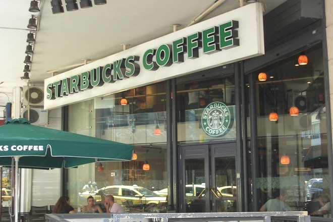 Starbucks: Οι επτά ζωές της οικογένειας Μαρινόπουλου