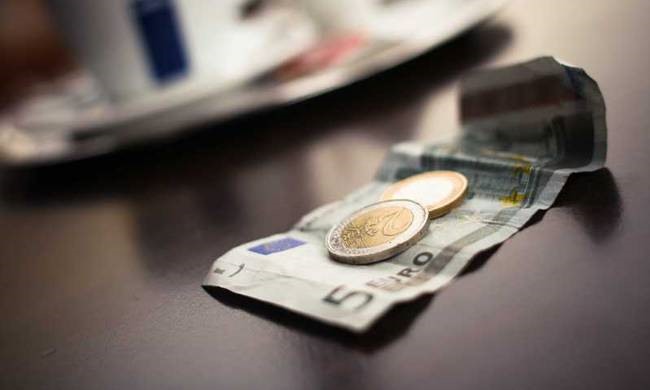 Ένας στους δύο χωρίς ενημερότητα