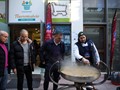 Η Όλυμπος μαγείρεψε για τους ευάλωτους στη Λάρισα